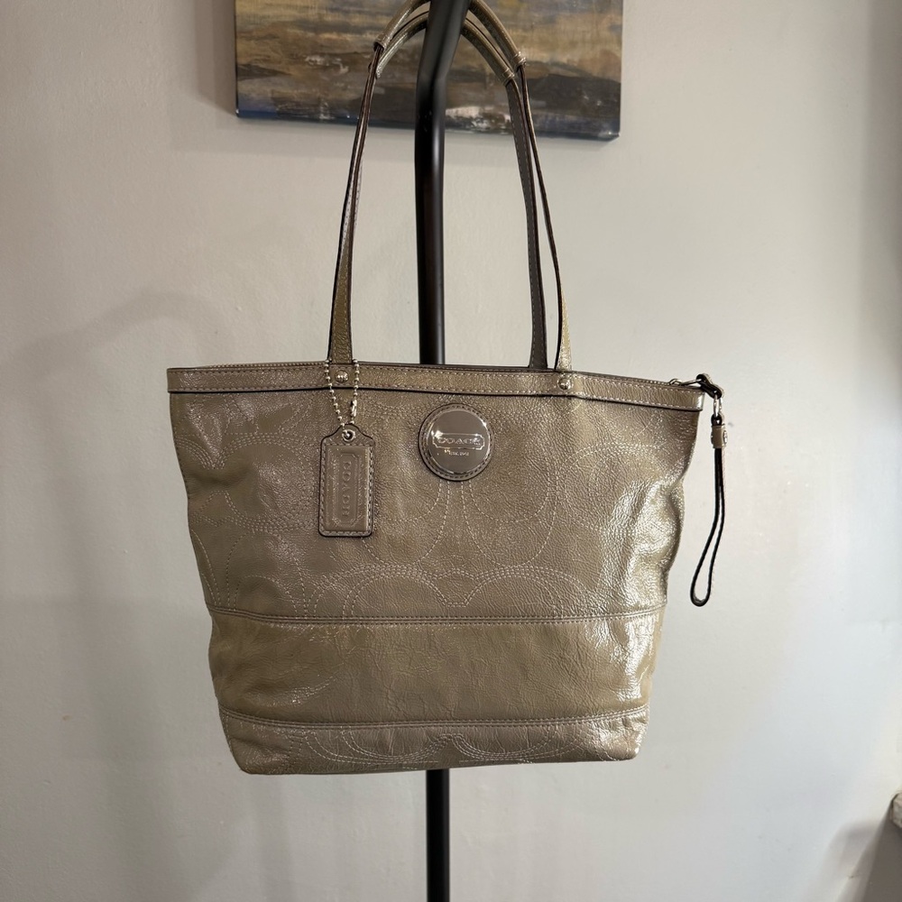 Coach Patent Leather Stitched C Tote Shoulder Bag in Metallic Grey w/ Silver Acc